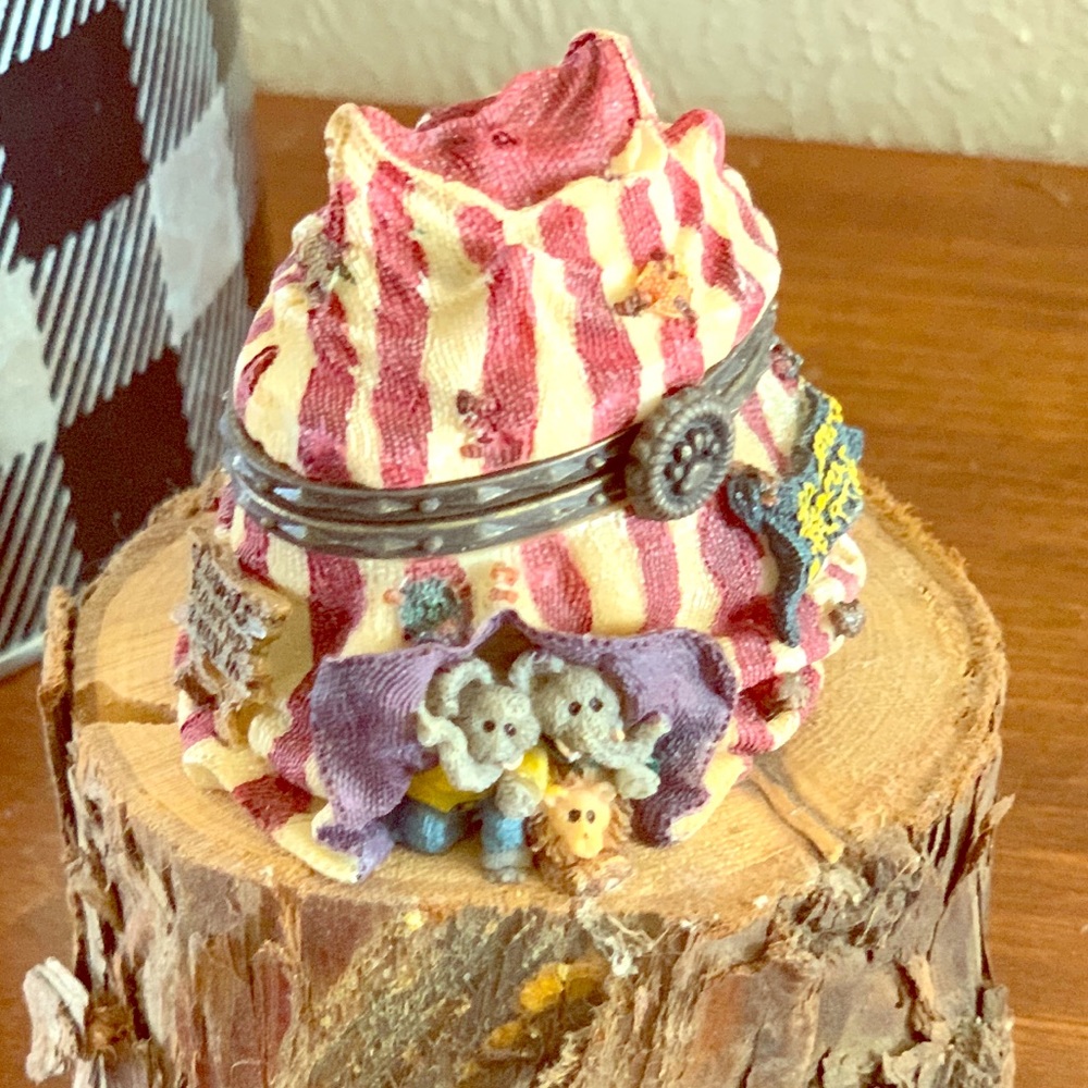 Boyds Gizmoe's Big Top W/Giggle McNibble